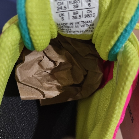 ASICS Shoes for kids, - Picture 12 of 12